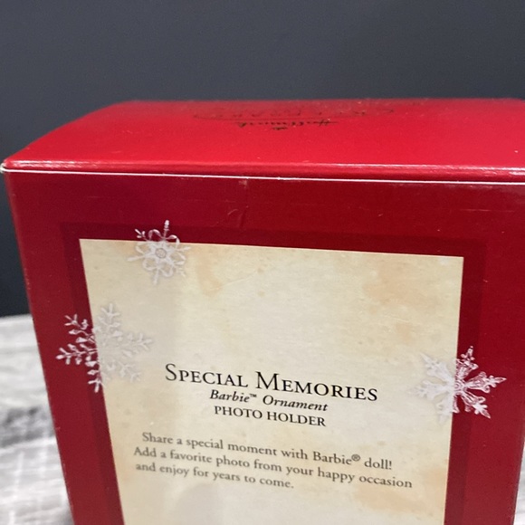Hallmark | Barbie: Special Memories Photo Holder (2003) - Keepsake Ornament - Picture 14 of 15